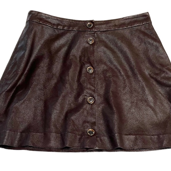 Micheal Kors Suede “Look” Chocolate Brown Skirt Front Buttons Lightweight Lined - Picture 2 of 9